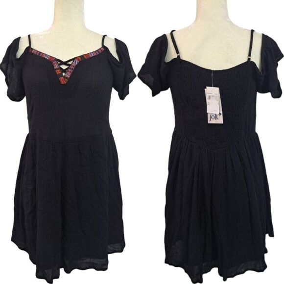 Jolt Women's Large Black Multi Cold Shoulder Smocked Back Romper Travel Vacation - Picture 1 of 7